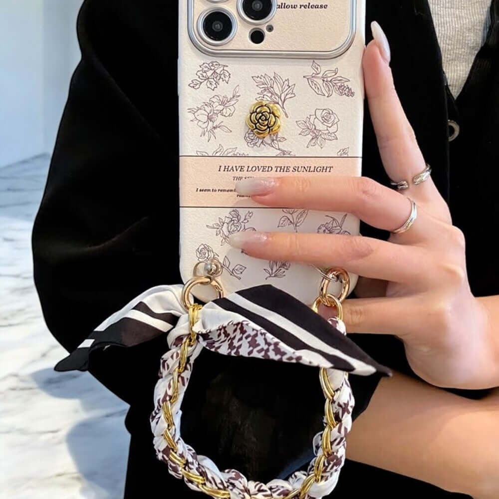 Ellington - Chic Rose And Chain Phone Case